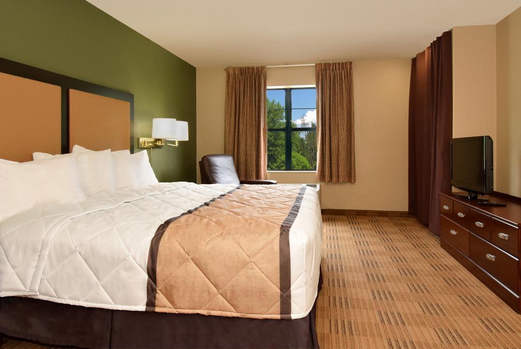 Extended Stay America Select Suites - Chicago - Лайел Екстер'єр фото